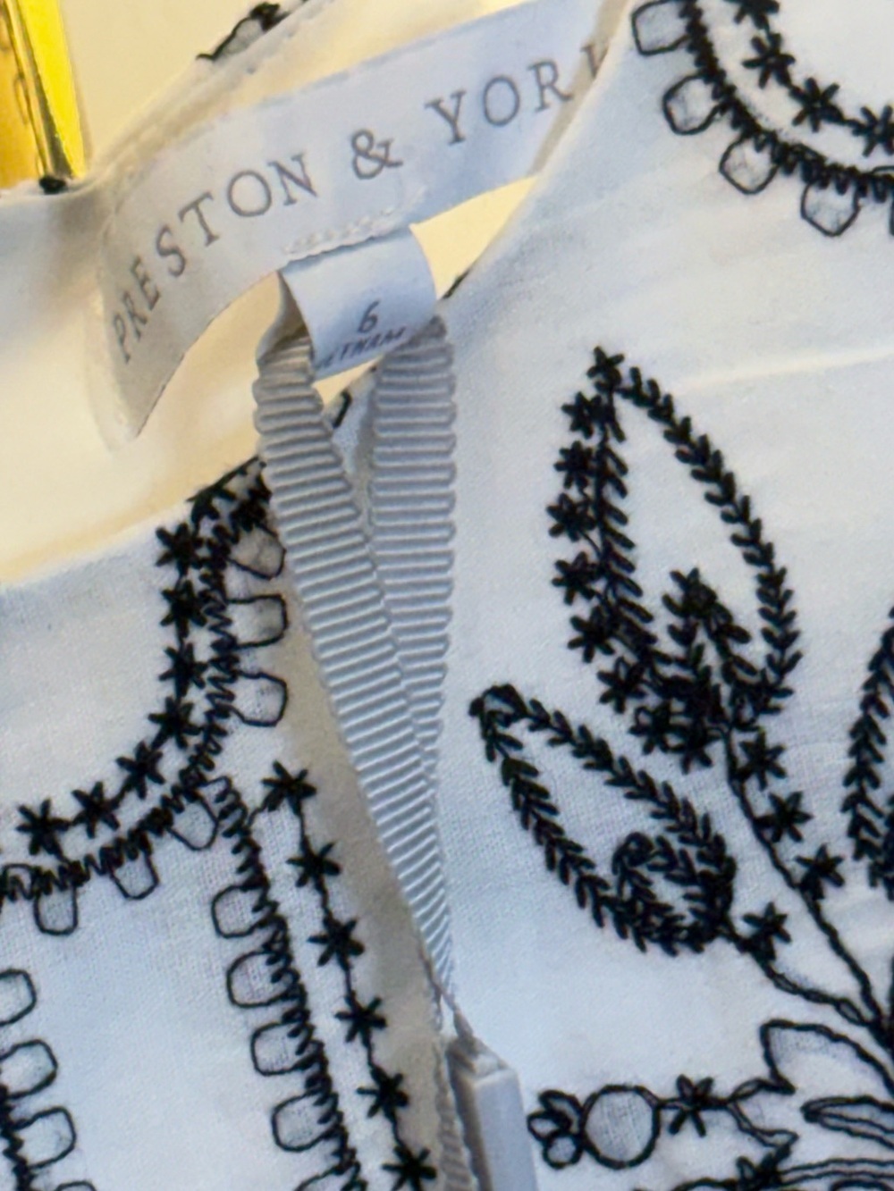 Preston & York White Black Embroidered Bell Sleeve Shift Dress NWT Size 8 - Picture 5 of 11